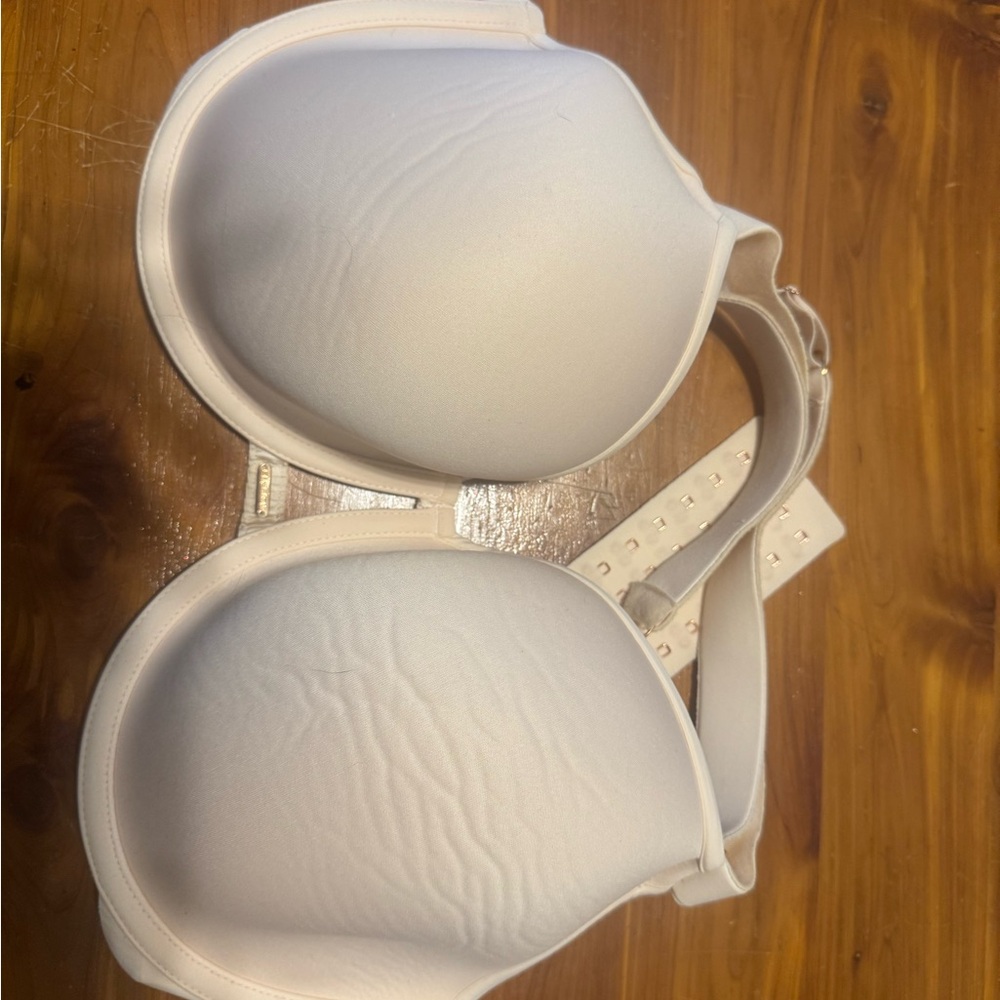 Women's ivory Shefit bra